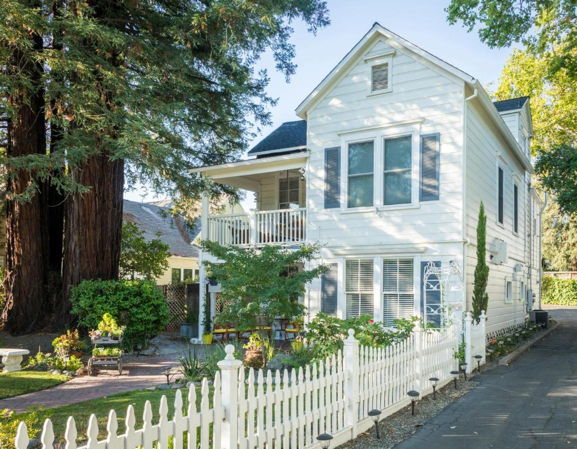 Inn St Helena Света Елена Екстериор снимка