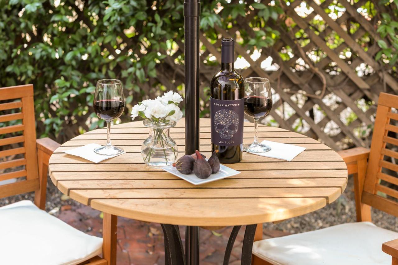Inn St Helena Света Елена Екстериор снимка